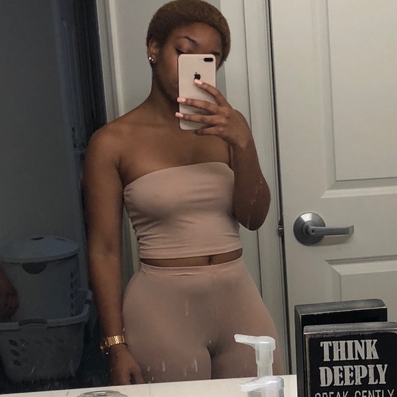 Meet your Posher, Cahla - Picture 1 of 1